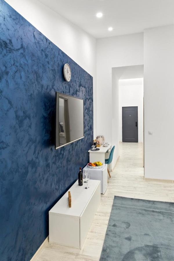Selari Chambre Bukares Bagian luar foto